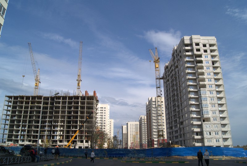 Строительство в нижнем новгороде. Новая стройка Нижний Новгород. В Нижнем Новгороде 49 строящихся объектов. Строительство жилья. Новостройки.