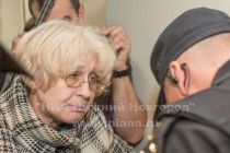 Досмотр всех входящих в зал заседаний райсуда