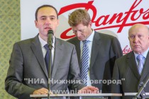 Генеральный директор ООО Данфос Михаил Шапиро (слева)