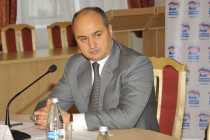 Глава администрации Нижнего Новгорода Олег Кондрашов встретился с молодежными активистами в преддверии Дня народного единства