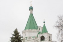 Крестный ход от собора Михаила Архангела по Ивановскому съезду к площади Народного Единства в Нижнем Новгороде