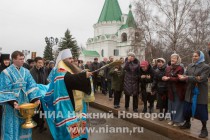 Крестный ход от собора Михаила Архангела по Ивановскому съезду к площади Народного Единства в Нижнем Новгороде