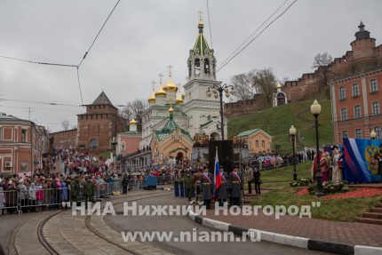 Торжественная церемония открытия празднования Дня народного единства у памятника Минину и Пожарскому в Нижнем Новгороде