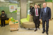 Валерий Шанцев также отметил, что в переформатированных офисах Сбербанка все продумано: предлагается услуга все в одном окне, есть банкоматы и терминалы