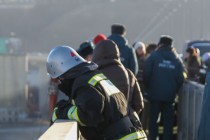 Тренировка личного состава специальной пожарно-спасательной части по забору воды с высоты около 50-ти метров