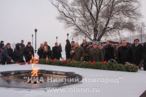 Возложение цветов к Вечному огню