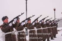 Салют пятью холостыми залпами