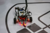 Большинство роботов, принявших участие в состязаниях фестиваля, собраны из конструктора LEGO Mindstorms