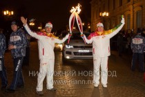 Эстафета Огня XXII Олимпийских зимних игр в Сочи прошла по исторической части Нижнего Новгорода