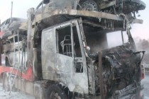 Седельный тягач с полуприцепом загорелся на трассе М-7 в Кстовском районе