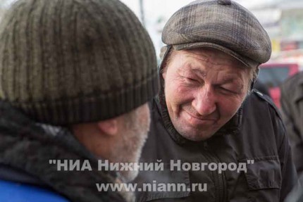 Раздача горячего питания лицам без определенного места жительства