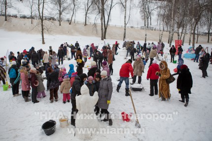Городской этап конкурса снежных скульптур Нижегородский снеговик