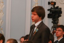 Школьники по окончании лекции задавали вопросы губернатору