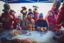 Волонтеры и сотрудники Tele2 декорировали спортивную площадку у школы №48 в Нижнем Новгороде