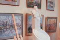 На конкурс было представлено два проекта, выполненных нижегородскими скульпторами Виктором Пуриховым и Татьяной Холуевой