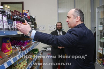 Глава администрации Нижнего Новгорода Олег Кондрашов с рабочим визитом посетил Нижегородскую синагогу в преддверии празднования 130-летия со дня ее основания