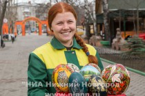 В зоопарке Лимпопо прошел мастер-класс по росписи страусиных яиц