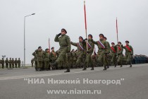 Первая тренировка парадных расчетов и механизированной колонны в полном составе прошла на Нижне-Волжской набережной в Нижнем Новгороде