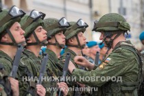 Первая тренировка военного парада на площади Минина и Пожарского в Нижнем Новгороде