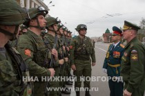 Первая тренировка военного парада на площади Минина и Пожарского в Нижнем Новгороде