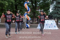 Арт-объект Скамейка блогеров открылся на площади Театральной в Нижнем Новгороде