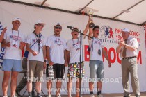 Валерий Шанцев вручил кубок Орла победителям соревнований по гребле на рафтах (первое и второе ополчение)