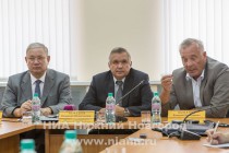 Генеральный директор ОАО ЦНИИ Буревестник Георгий Закаменных, и.о. министра промышленности и инноваций Нижегородской области Владимир Нефедов и генеральный директор Валерий Цыбанев  Нижегородской ассоциации предприятий и организаций (слева направо)