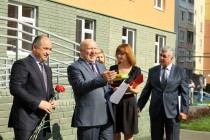 Торжественная церемония вручения ключей от квартир в новом доме по ул. Народной в Нижнем Новгороде