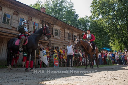 Седьмой межрегиональный фестиваль клубов исторической реконструкции эпохи средневековья Приволжский штандарт 2014 прошел на Щелоковском хуторе