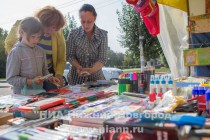 Выставка-ярмарка Школьный базар на площади у кинотеатра Россия