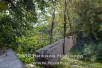 Садоводы Родника перекрыли бетонными блоками въезд машинам с мусором на  территорию товарищества