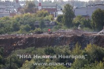 Вид на свалку мусора в садоводческом товариществе Родник