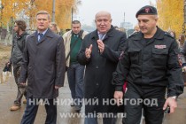 Губернатор Нижегородской области Валерий Шанцев (в центре) и начальник ГУВД по Нижегородской области Иван Шаев (слева) проинспектировали работу Центра специального назначения сил оперативного реагирования ГУ МВД России по Нижегородской области