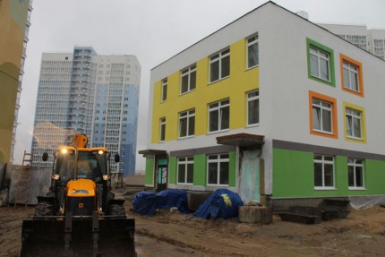 Глава администрации Нижнего Новгорода Олег Кондрашов ознакомился с ходом строительства двух дошкольных образовательных учреждений в Автозаводском районе города