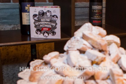 Мастер-класс по приготовлению кантуччи от итальянского шеф-повара Марко Бинди в нижегородском ресторане La Cantinetta da Roberto