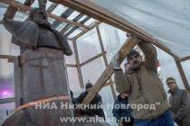 Монтаж памятника Николаю Бугрову в Нижнем Новгороде