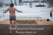 Нижегородцы отметили Крещение купанием в водоемах города