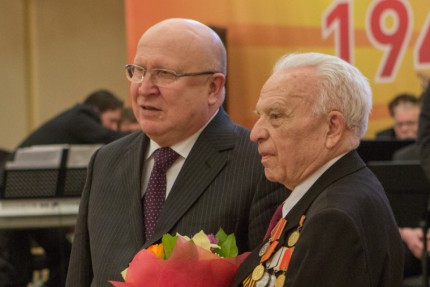 Торжественная церемония вручения первых юбилейных медалей 70 лет Победы в Великой Отечественной войне 1941-1945 годов нижегородским ветеранам