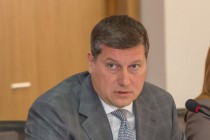 Я уважаю мнение жителей, но такой серьезный вопрос нельзя рассматривать, исходя из недостаточно мотивированного обращения, - отметил глава Нижнего Новгорода Олег Сорокин