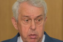 Неразрешимые противоречия между крупными руководителями в советское время приводили к тому, что должностей лишались оба, - Сергей Гладышев