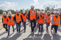 Экскурсия на территории застройки стадиона к ЧМ-2018 в Нижнем Новгороде для детей-сирот, воспитывающихся в детских домах и интернатах Нижегородской области