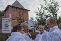 Общегородской сбор Мой новый Нижний с участием жителей города и представителей общественности около Зачатьевской башни Нижегородского кремля