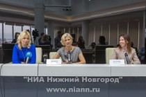 Пресс-конференция Анны Татаринцевой, Елены Аржановой и Анны Кругловой (слева направо)