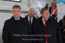 Глава Нижнего Новгорода Иван Карнилин, управляющий филиалом банка ВТБ в Нижнем Новгороде Игорь Рожковский и и.о. главы администрации города Андрей Чертков (слева направо)