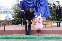 Открытие памятника лебединой верности в нижегородском зоопарке Лимпопо