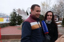 Открытие памятника лебединой верности в нижегородском зоопарке Лимпопо