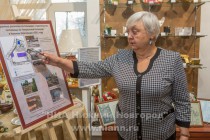 Нижегородские археологи представили общественности редкую находку - волосник, дорогой головной убор замужней женщины