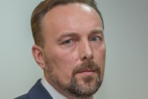 Считаю целесообразным объединение под одним блоком в структуре администрации вопросов градостроительства и жилищного хозяйства, - Сергей Миронов