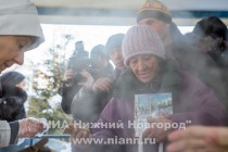 Раздача горячих обедов и новогодних подарков людям без определенного места жительства