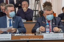 Депутаты Думы Нижнего Новгорода Владимир Герасичкин и Александр Разумовский (слева направо)